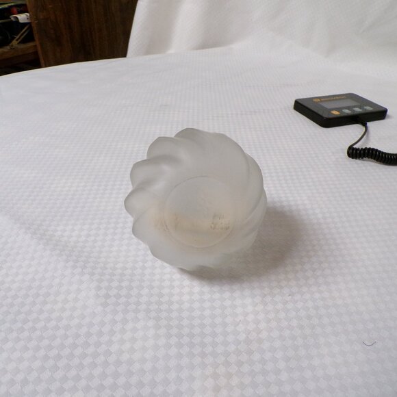 VG Lampe Berger Frosted Swirled Gold Trim France 5.75" - Picture 3 of 3